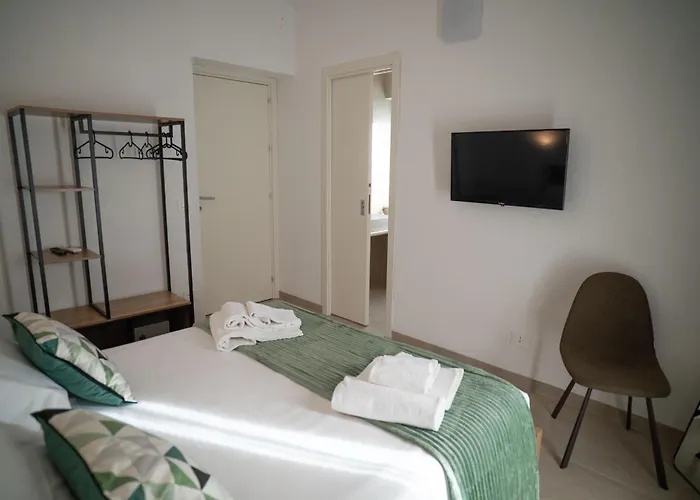 Dimora Lincoln Bed & Breakfast Grotte (Sicily)