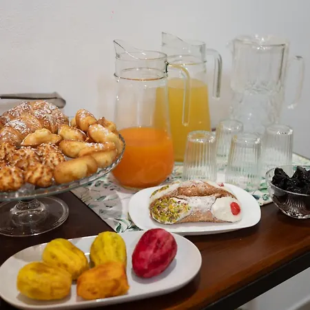 Couette-café Dimora Lincoln 3*