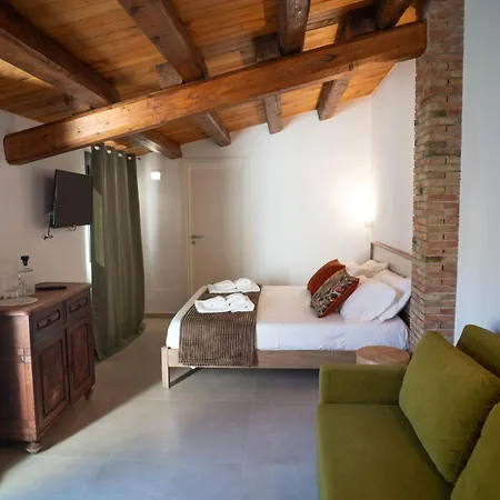 Dimora Lincoln Couette-café 3*